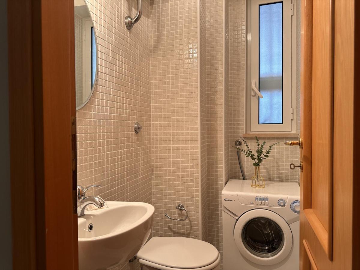 Renza House Chiaia Apartment Naples