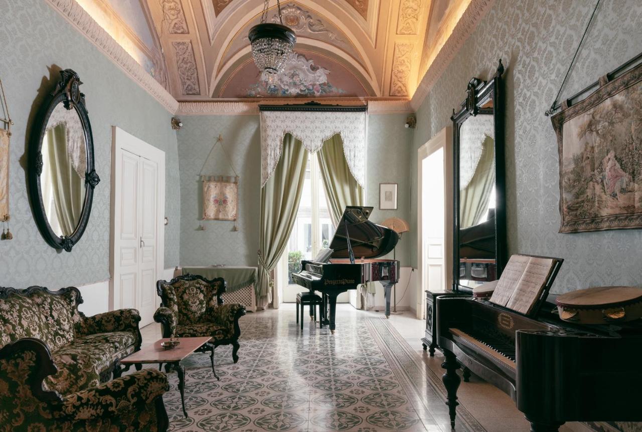 Guest house Carafa Di Maddaloni Residenza Di Charme 3*