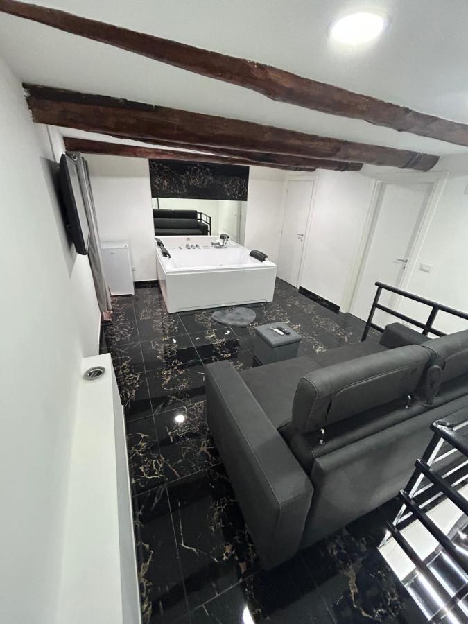 Apartment Giovanni Luxury Suites *
