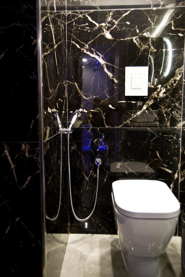 Sotterranea Con Vasca Idromassaggio Naples