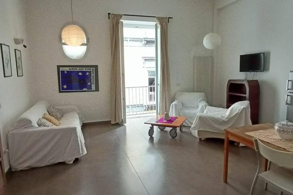 - Casa Madre Naples