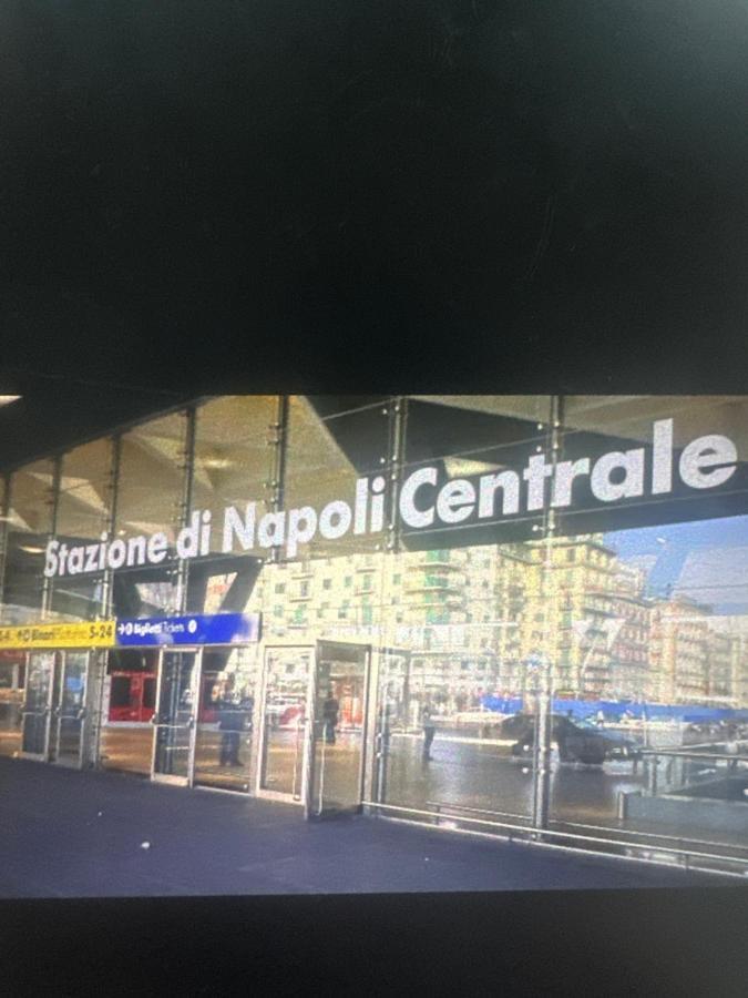 Yohanaholiday * Naples