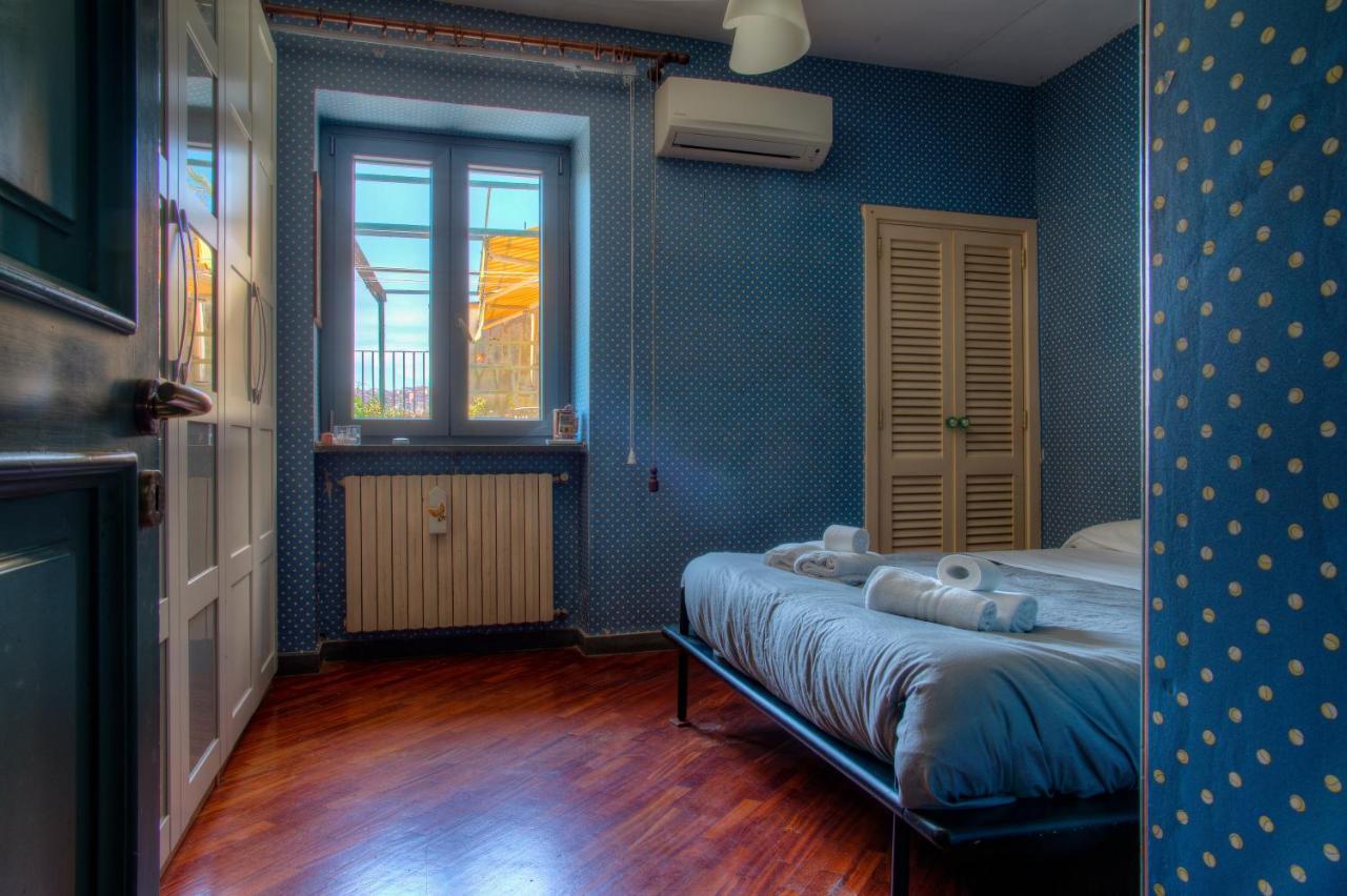 Vicoletto San Marco A Miradois Naples