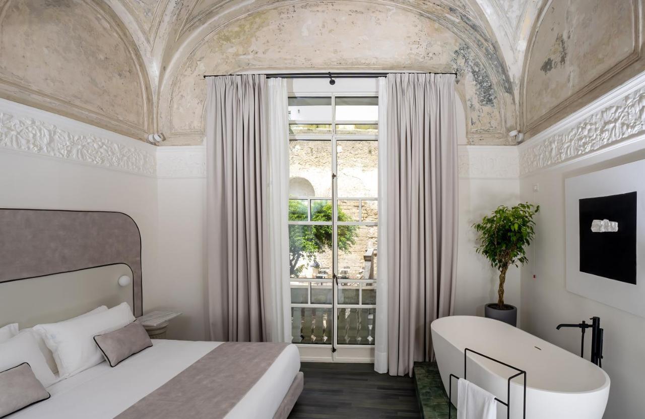Artemisia Domus - Giardino Guest house *