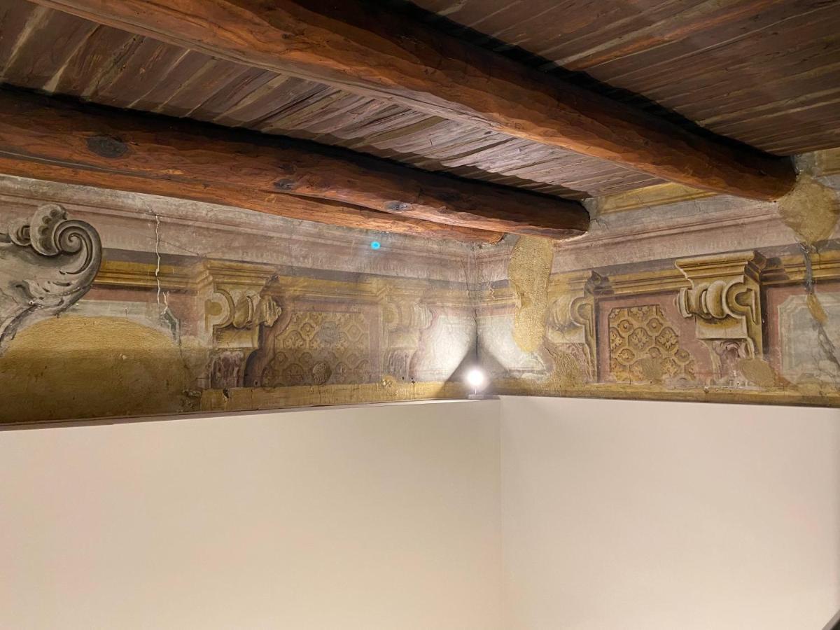 Artemisia Domus - Giardino Guest house