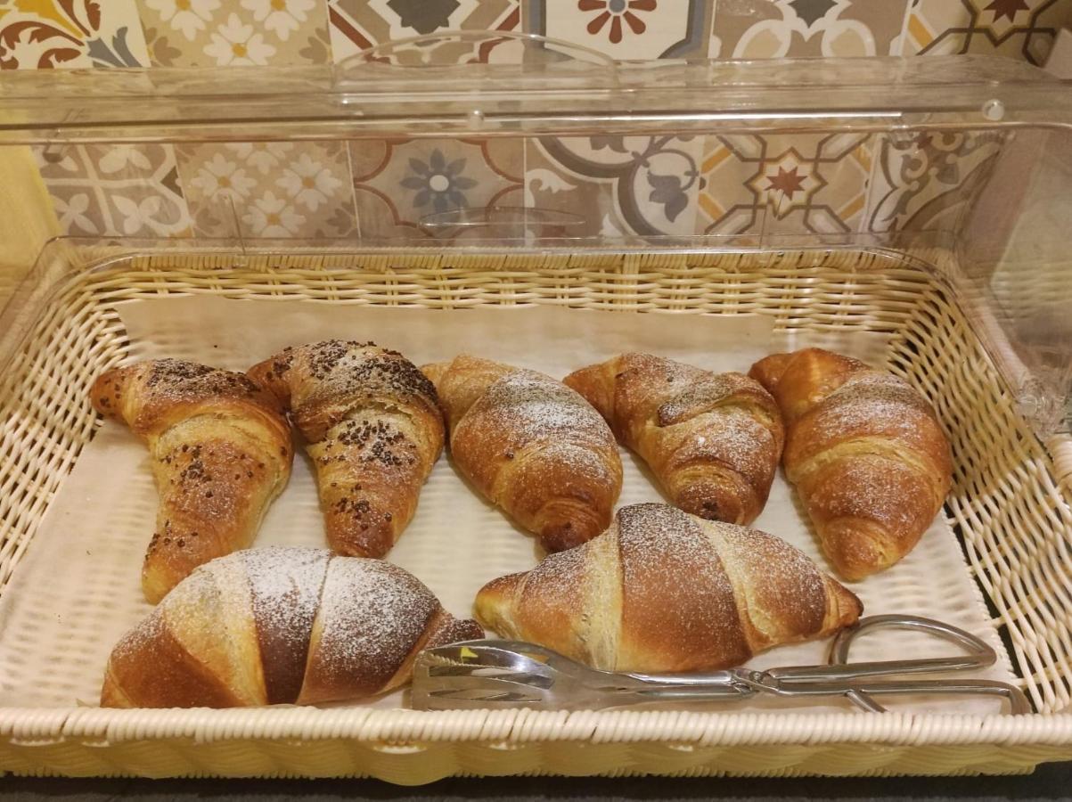 Bed & Breakfast Del Corso Naples