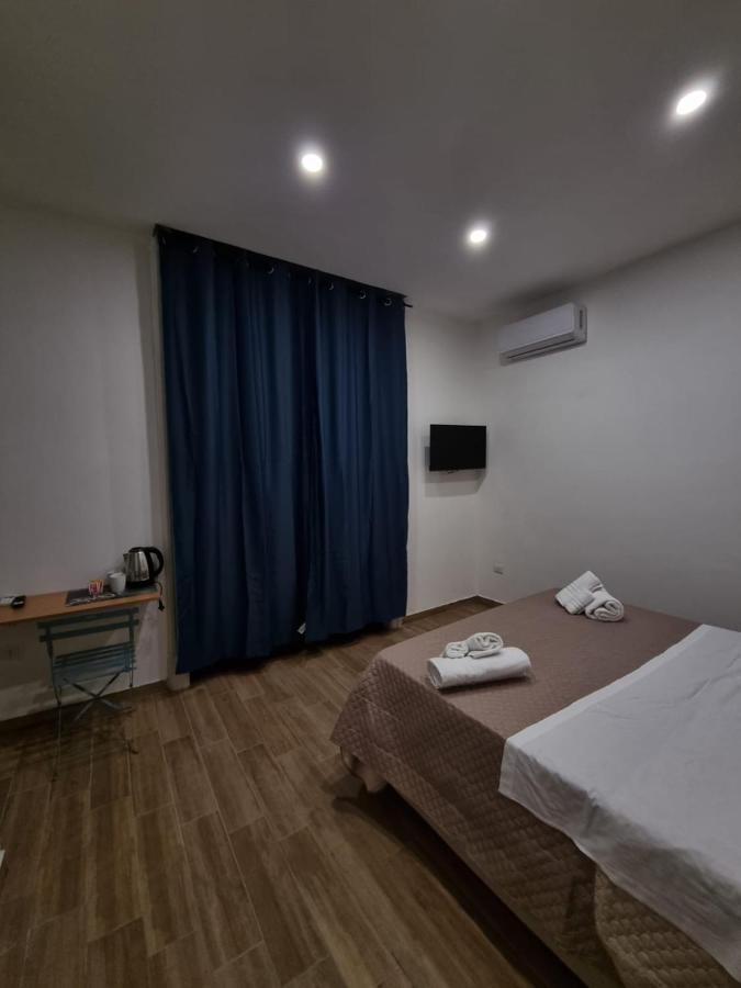 Maison Caravita * Naples