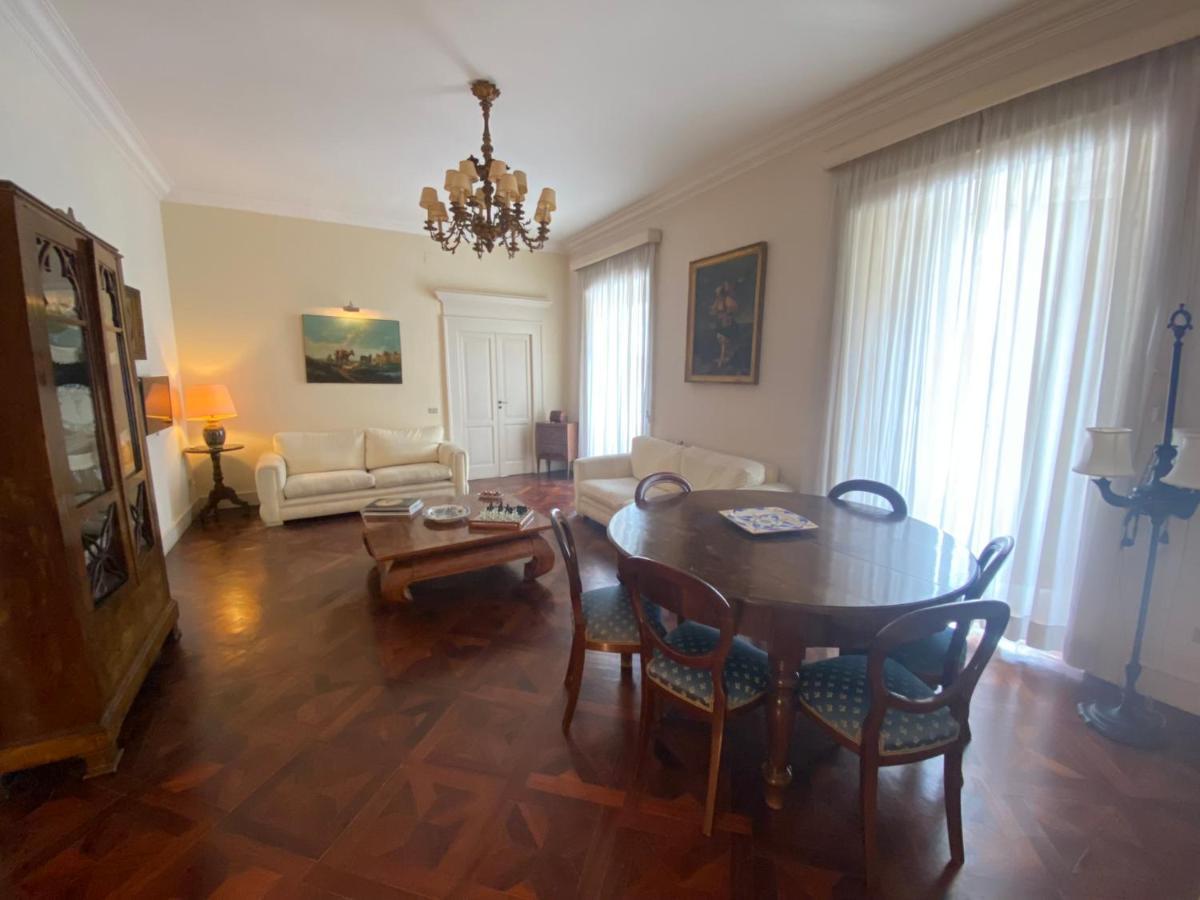 Royal In San Domenico Maggiore * Naples