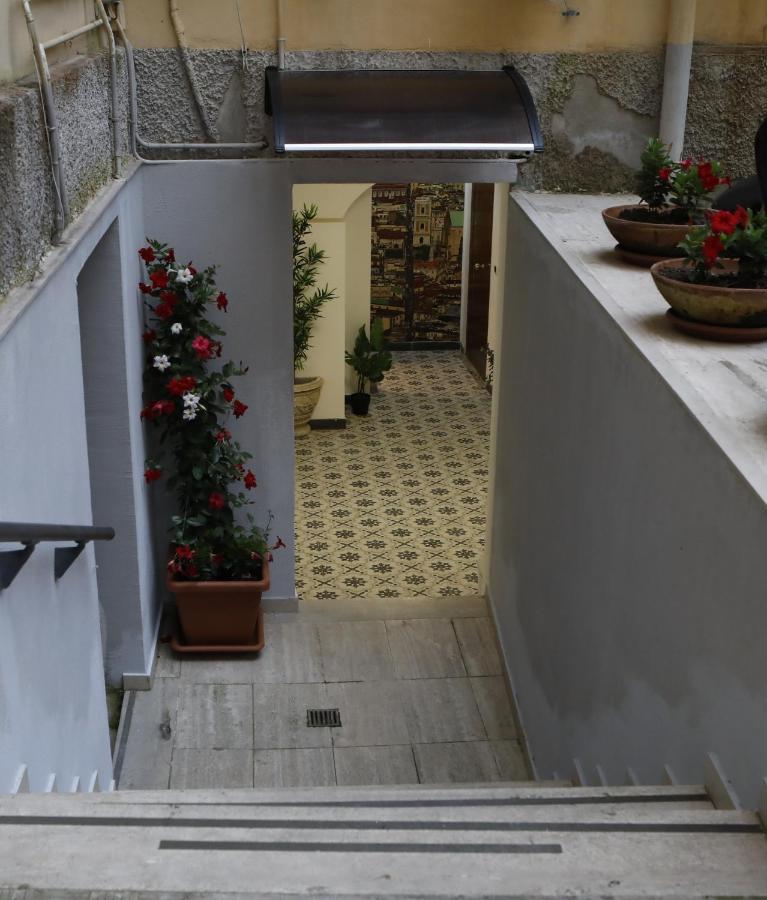 Bed & Breakfast Domus San Martino Naples