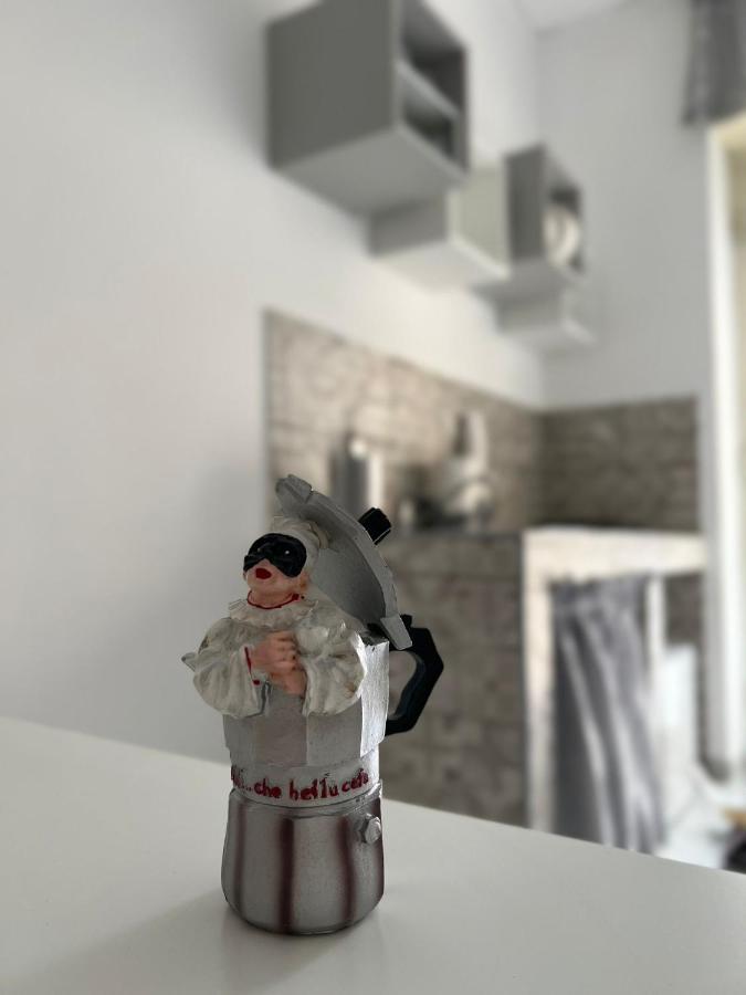 We' Apartment *
