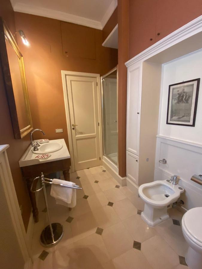 Apartment Royal In San Domenico Maggiore *