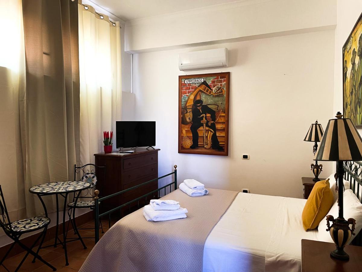Guest house 4 Corone *