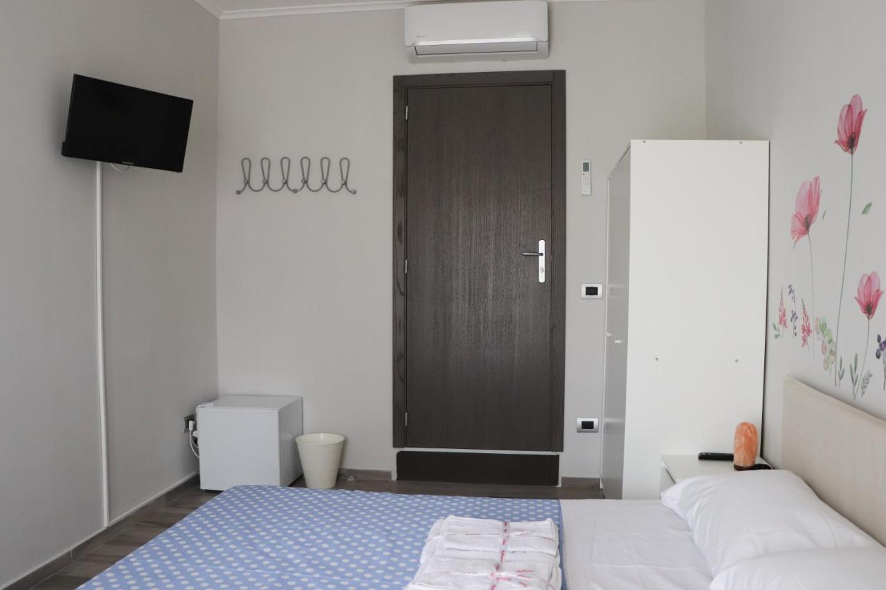 Francesco Fly Bed & Breakfast *