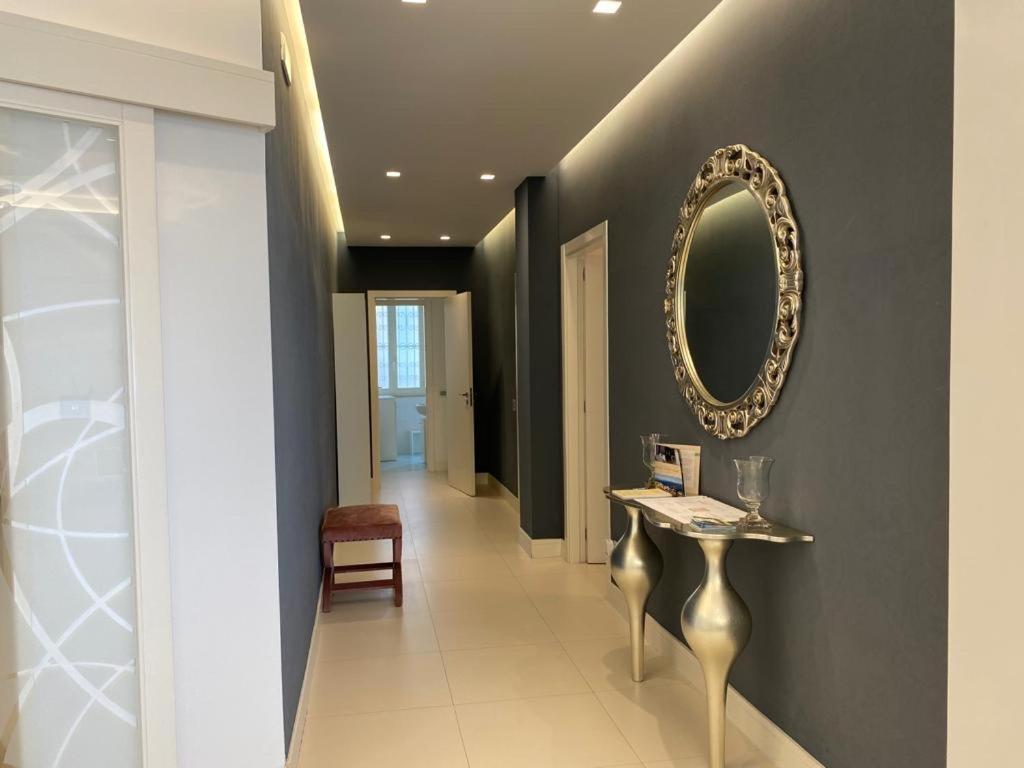 Oliver Luxury Apartment