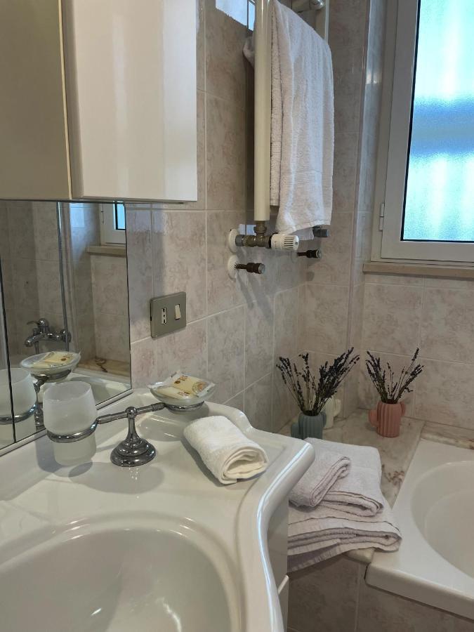 Apartment Renza House Chiaia Naples