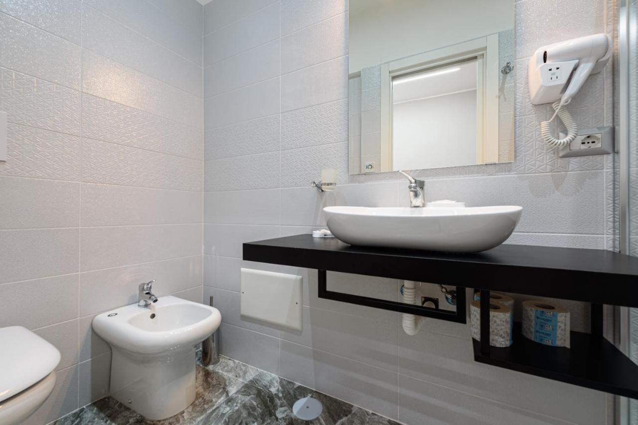 Bed & Breakfast Elite Del Centro Storico Naples