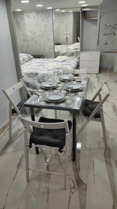 Il Duomo A Due Passi Apartment Naples