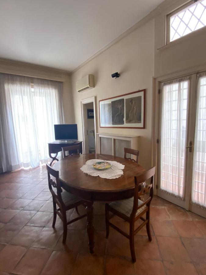 Apartment Royal In San Domenico Maggiore
