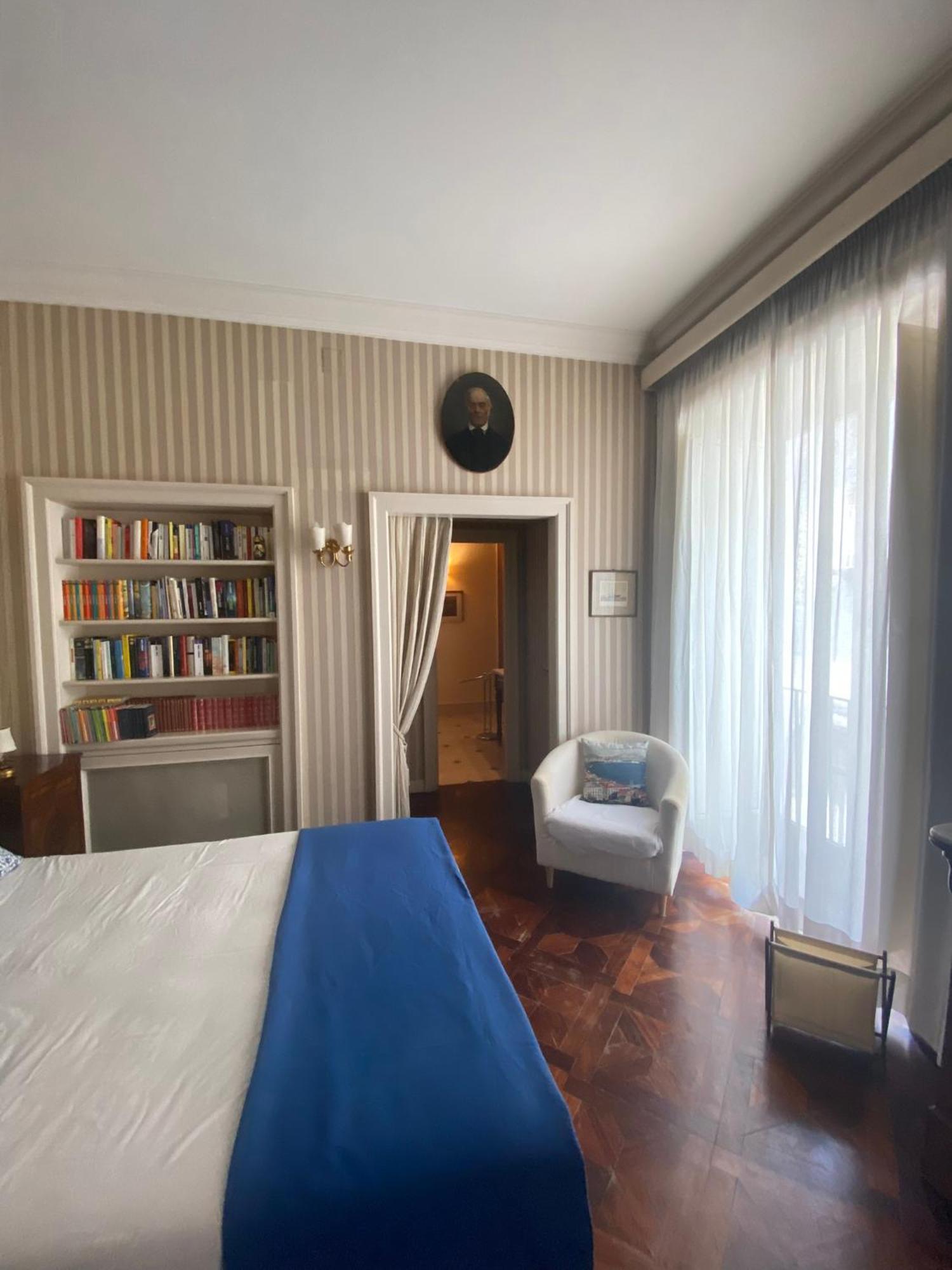 Royal In San Domenico Maggiore *