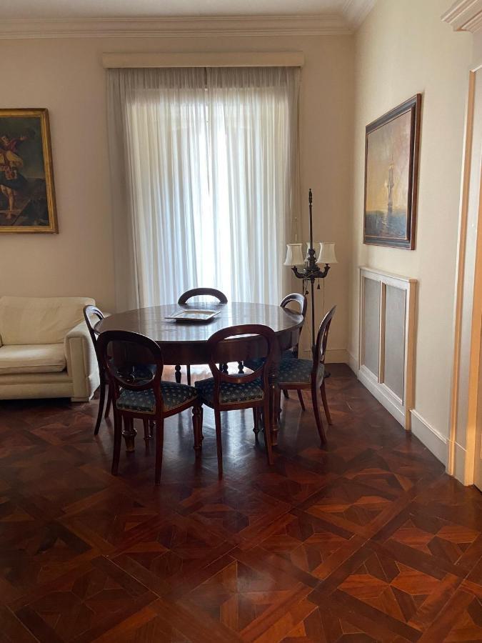 Royal In San Domenico Maggiore Apartment