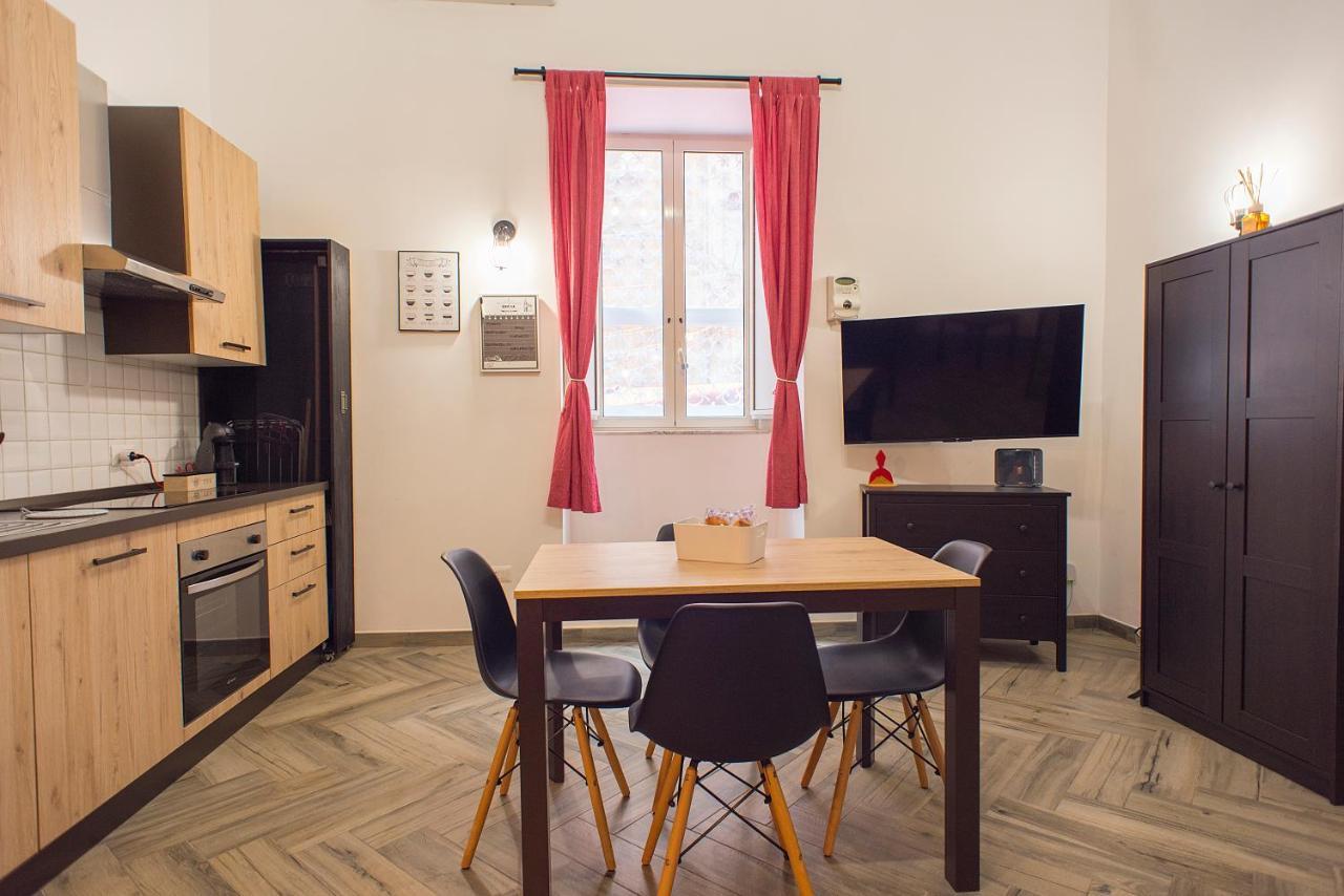 Apartment Madaleni Plebiscito Naples