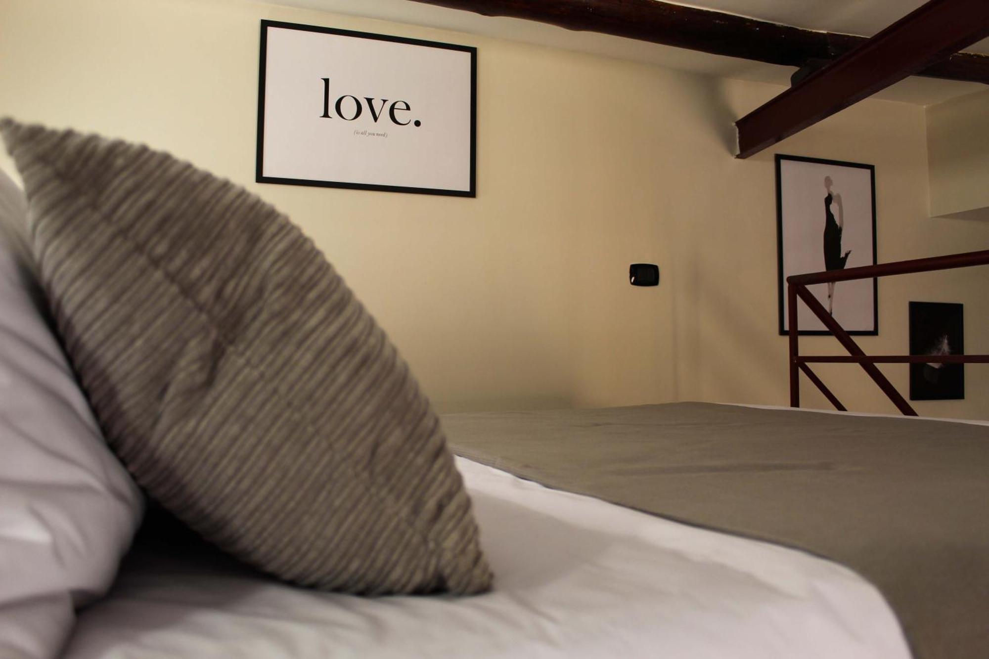 Pedamentina Pulcinella Loft Naples