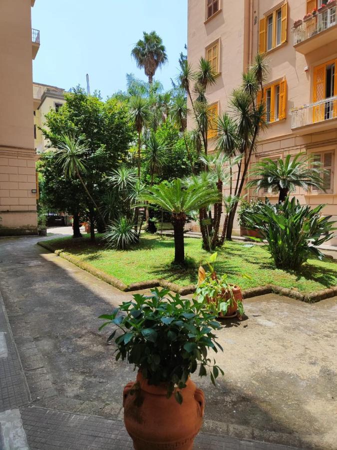 The House Of The Sunbeam Naples