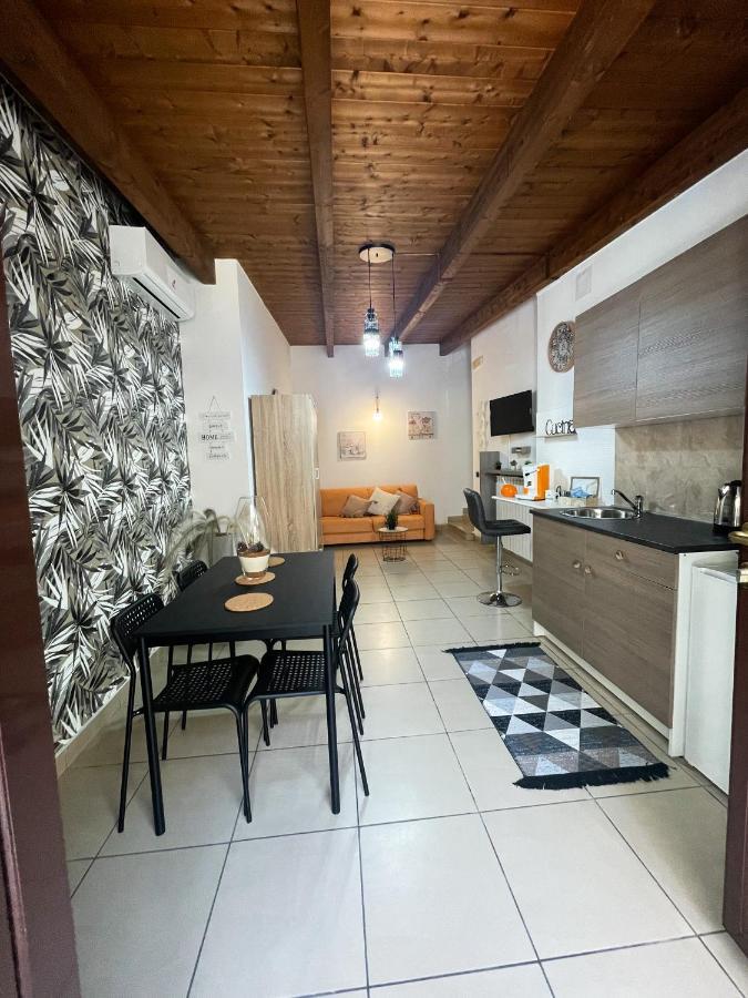 Casa Nennella Con Parcheggio Auto Gratuito In Loco Naples