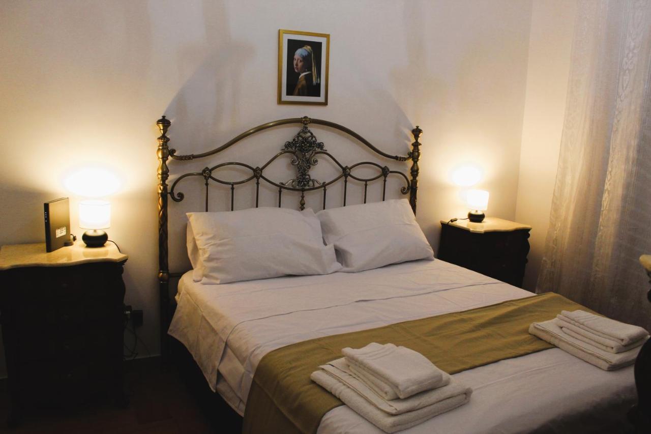 Pulcinella 2 * Naples