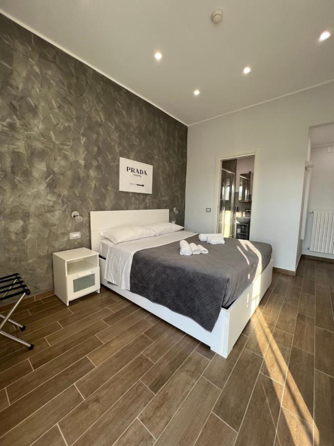 Metropolis Guest house