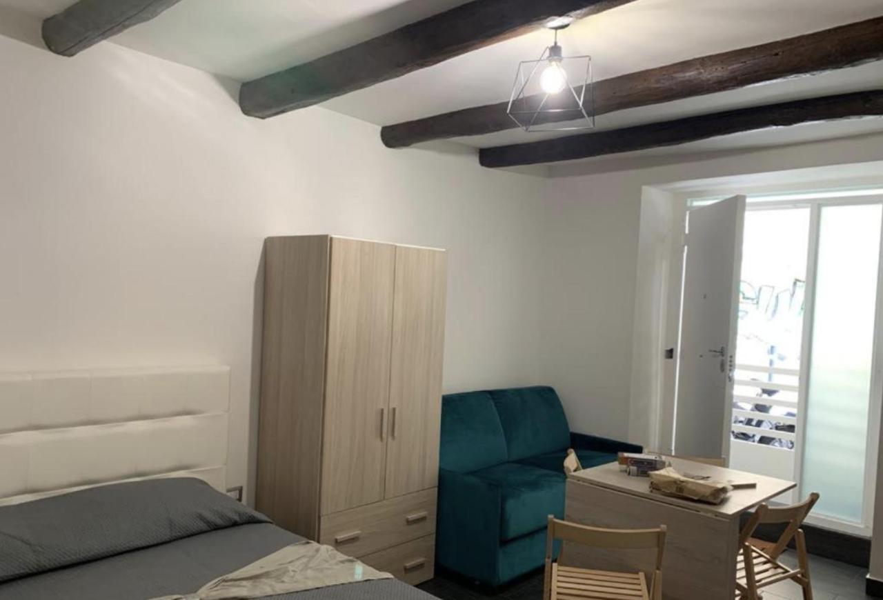 Viky House Chiaia Apartment Naples