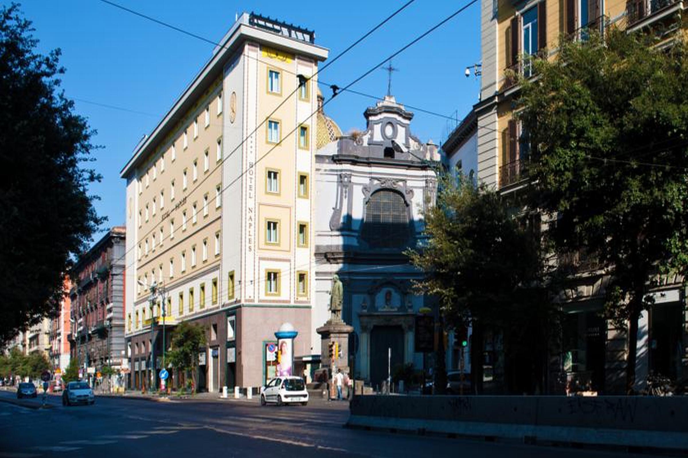 Hotel Naples