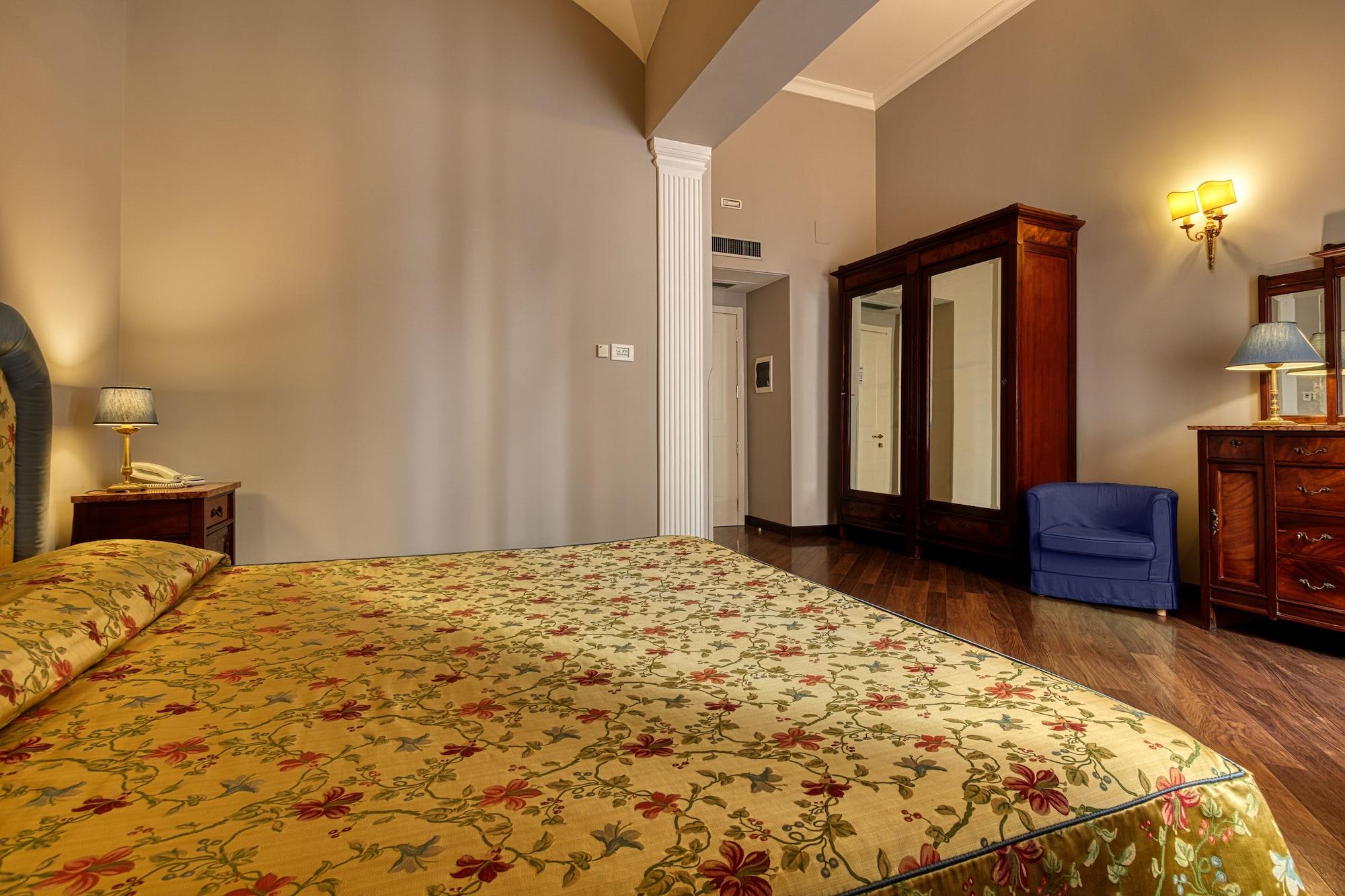 Decumani De Charme Hotel 4*