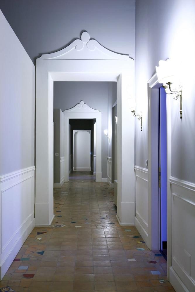 Decumani De Charme 4* Naples