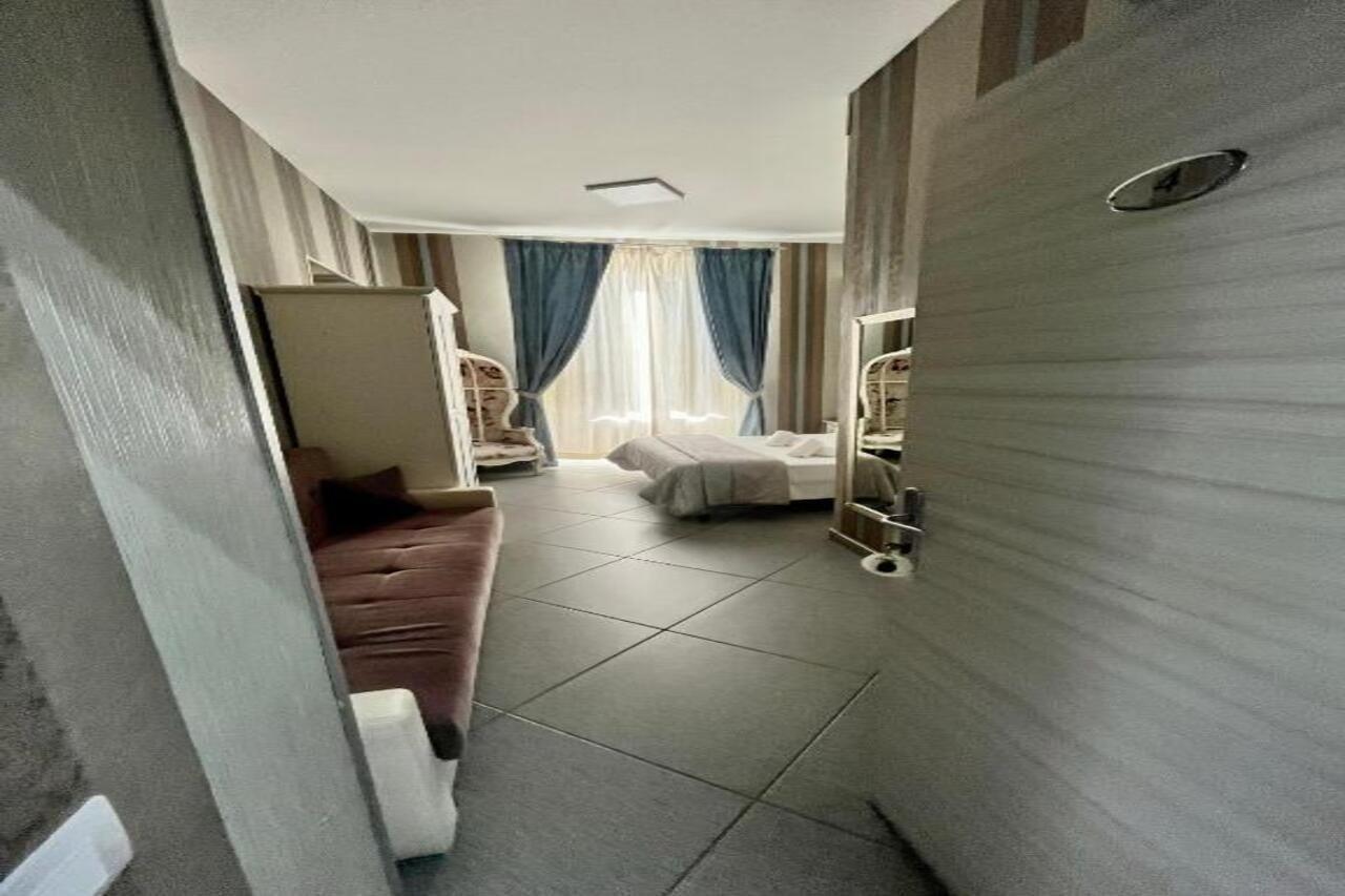 Hotel New Sayonara 3*