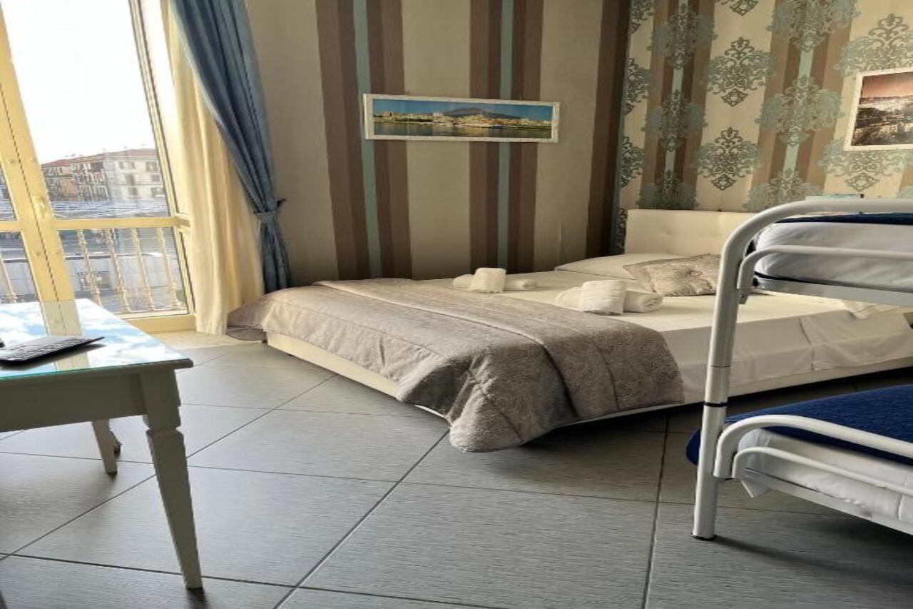Hotel New Sayonara Naples