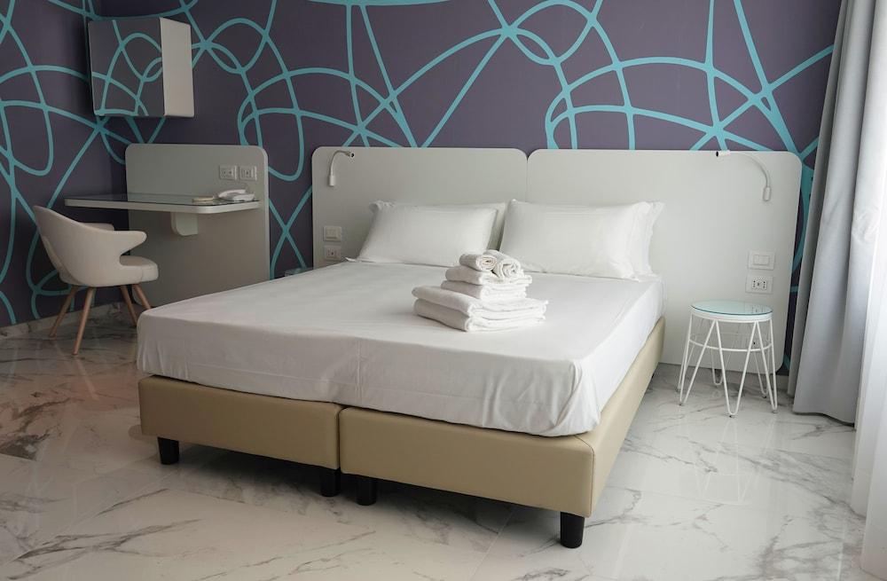 Art Resort Piazza Carita' Hotel