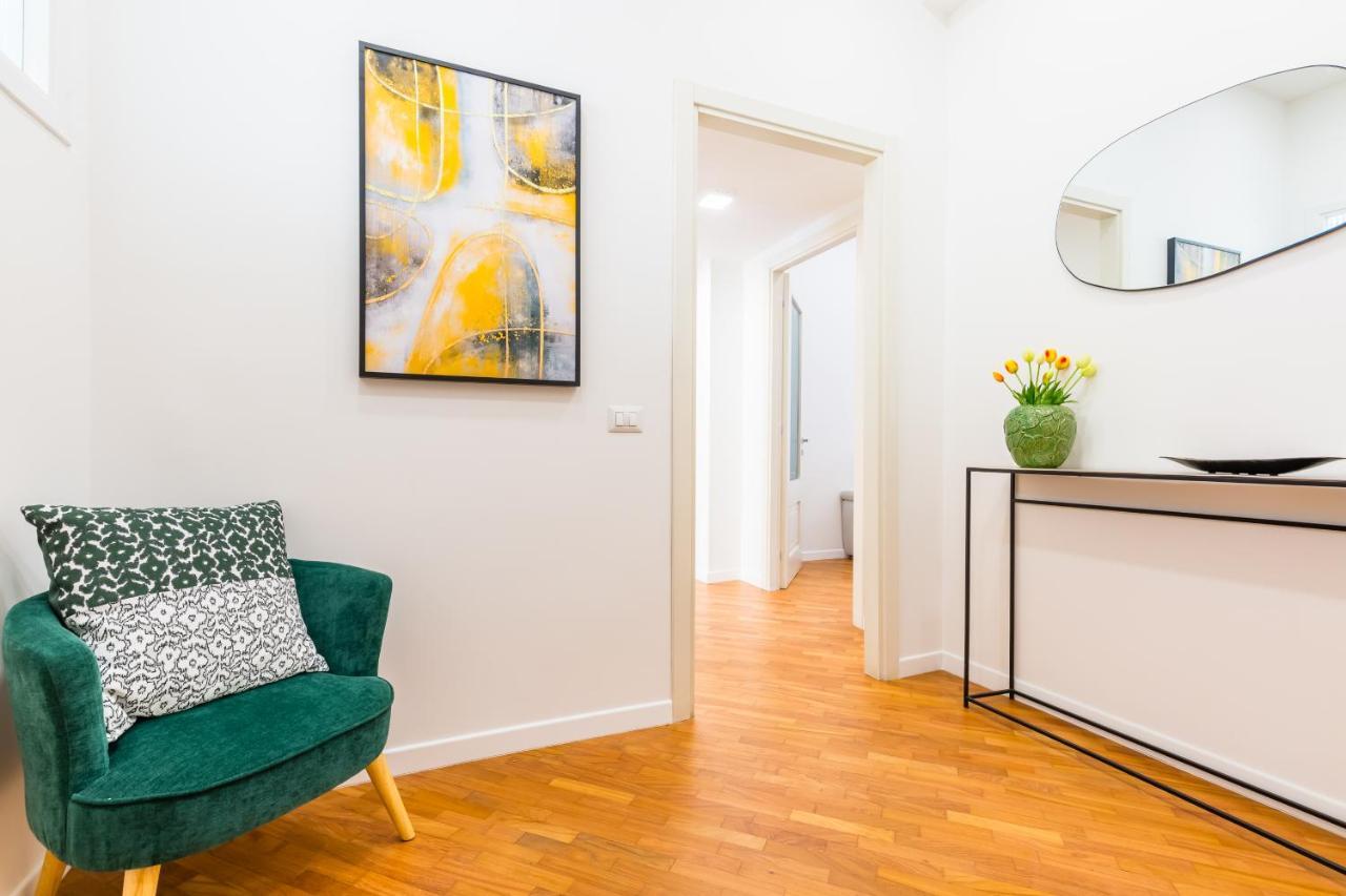 Stanzione Classy Flat At Vomero By Napoliapartments