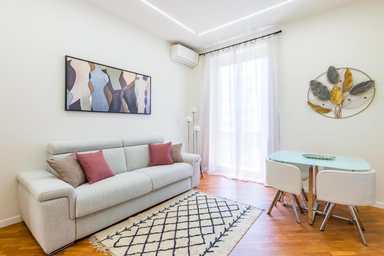 Stanzione Classy Flat At Vomero By Napoliapartments * Naples
