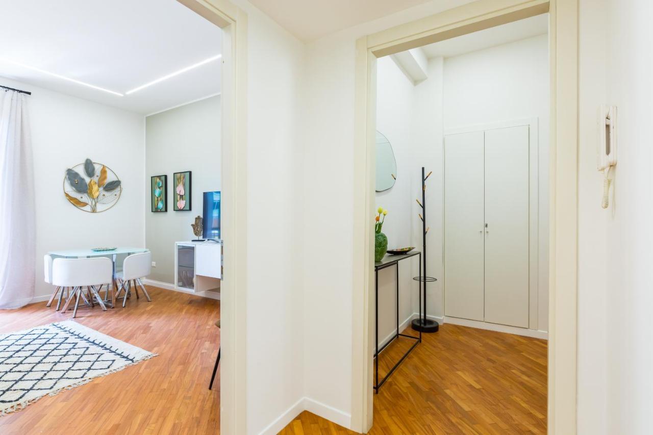 Stanzione Classy Flat At Vomero By Napoliapartments Apartment Naples