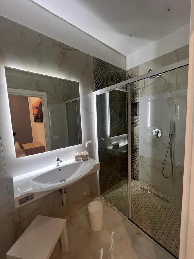 Goldenhouse Guest house *