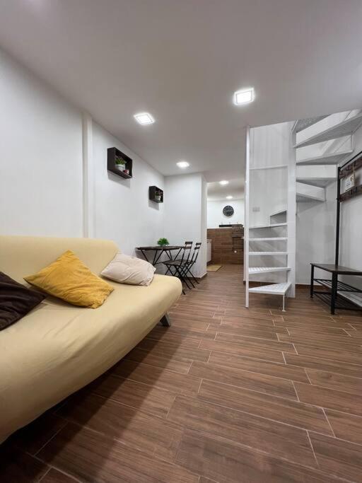 Apartment Bouganville House Naples
