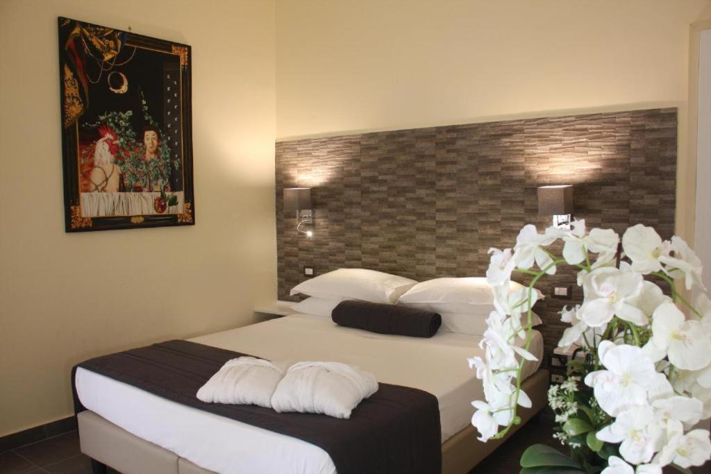 Boutique Piazza Carita Hotel Naples
