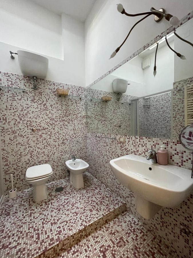 Boat Guest house *