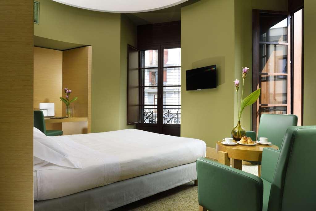 Una Hotels Napoli 4*