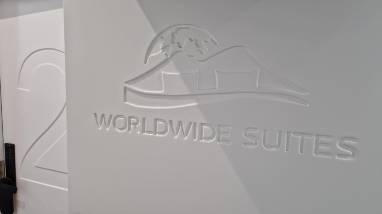 Worldwidesuites * Naples