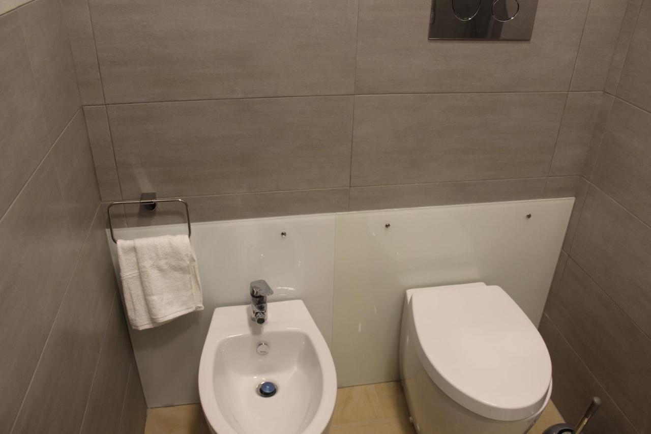 La Piazza - Garibaldi 2.6 *