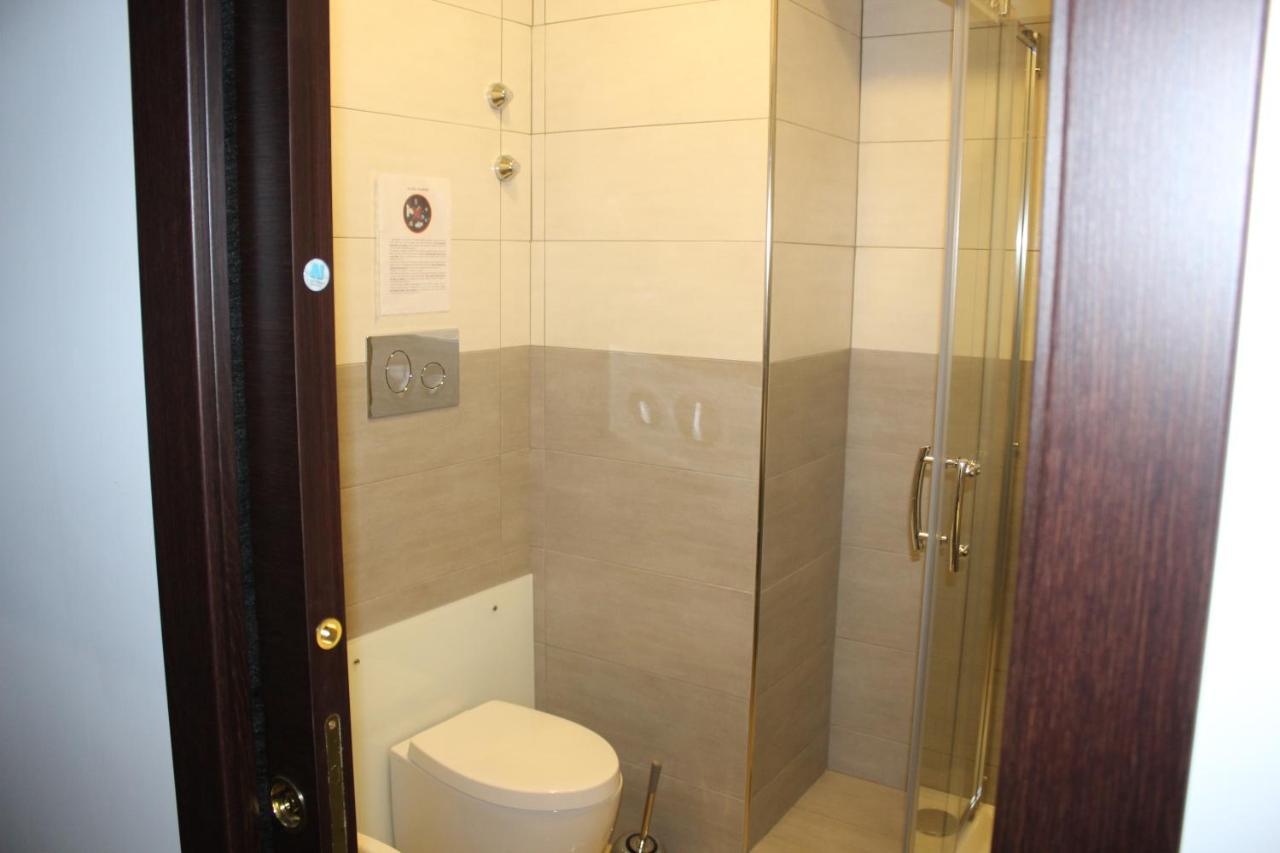 La Piazza - Garibaldi 2.6 *