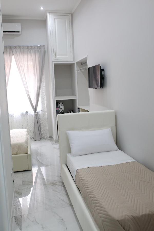 Opera Naples