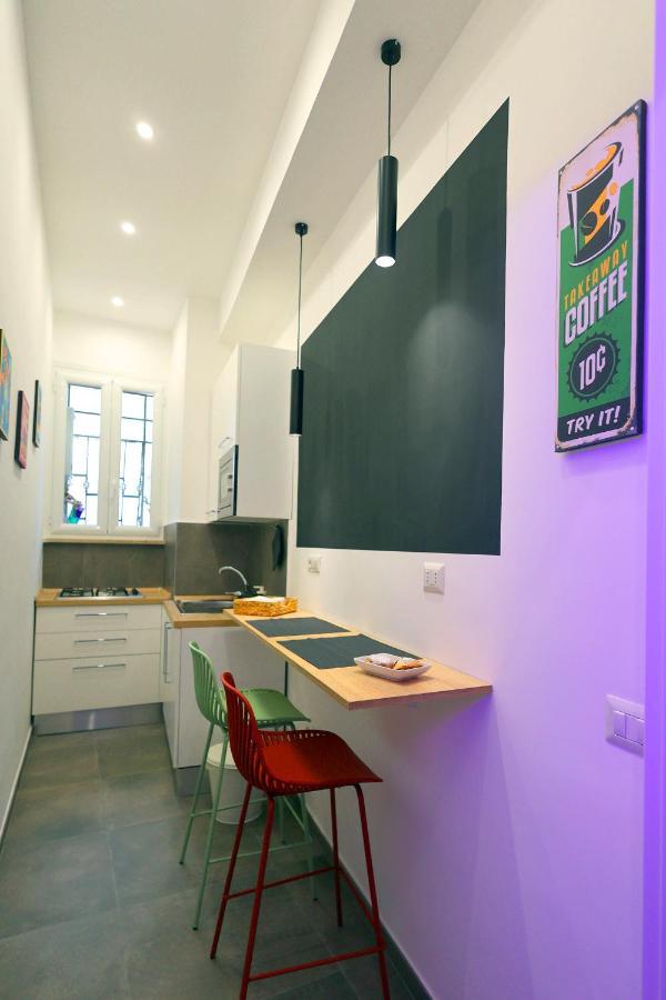 Napolitan Pop House Bed & Breakfast *
